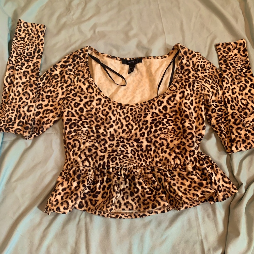 Forever 21 Leopard print long sleeve top